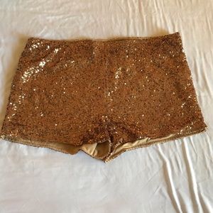 🛍 Gold Sequin Shorts ( Mardi Gras )